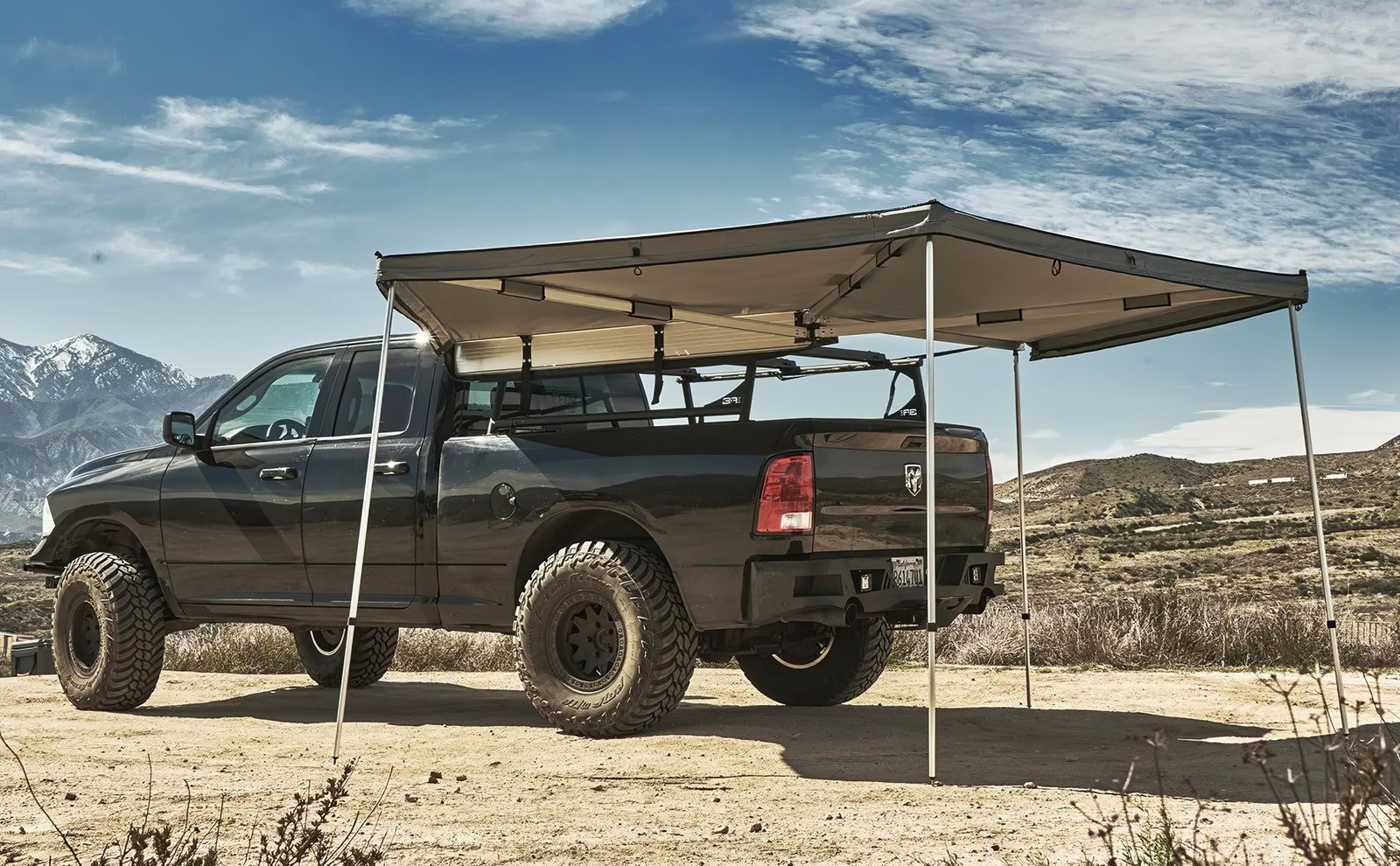 270°-awning-Single-arm-gallery1