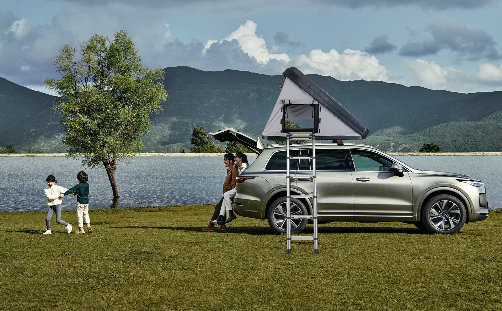 ABS-clamshell-roof-top-tent-happyking-1